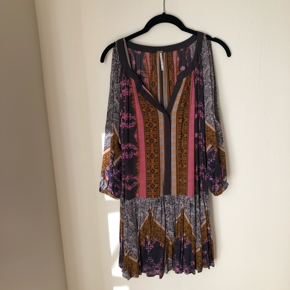 Free people cold shoulder boho dress 💗